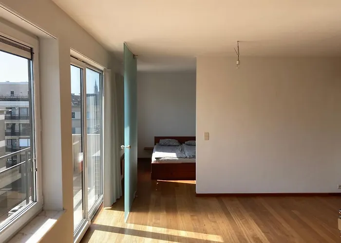 Appartement 1 chambre meublé et terrasse à 10 min du centre de Bruxelles